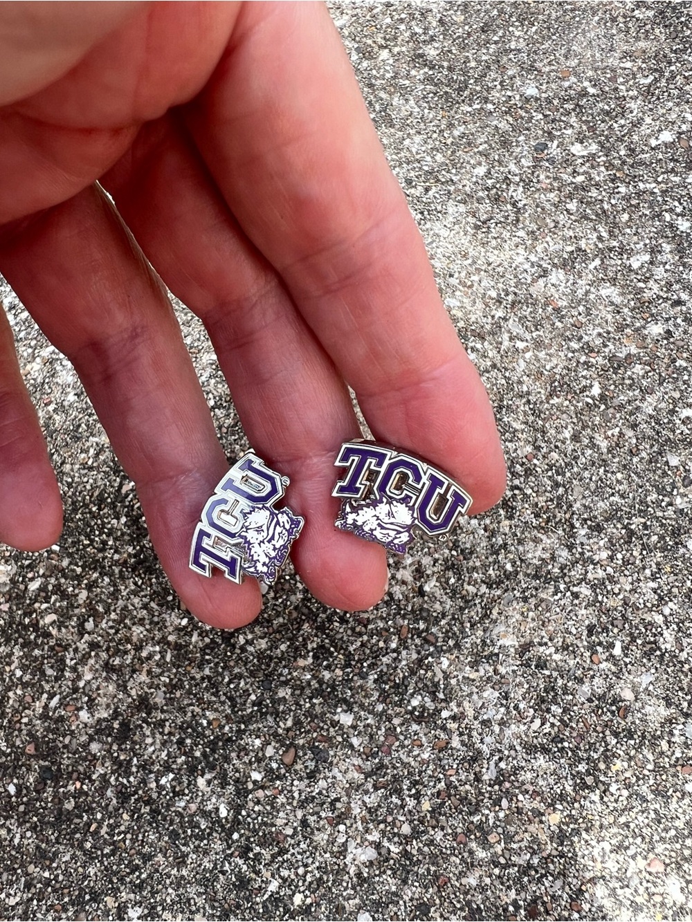 👗TCU Horned Frog Logo cuff links - Purple & White